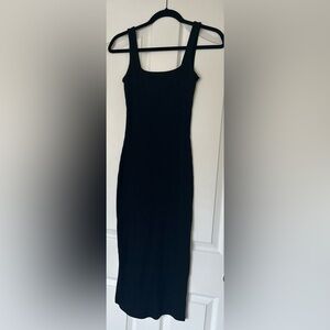 Elegant Black Ridged Strapless Dress